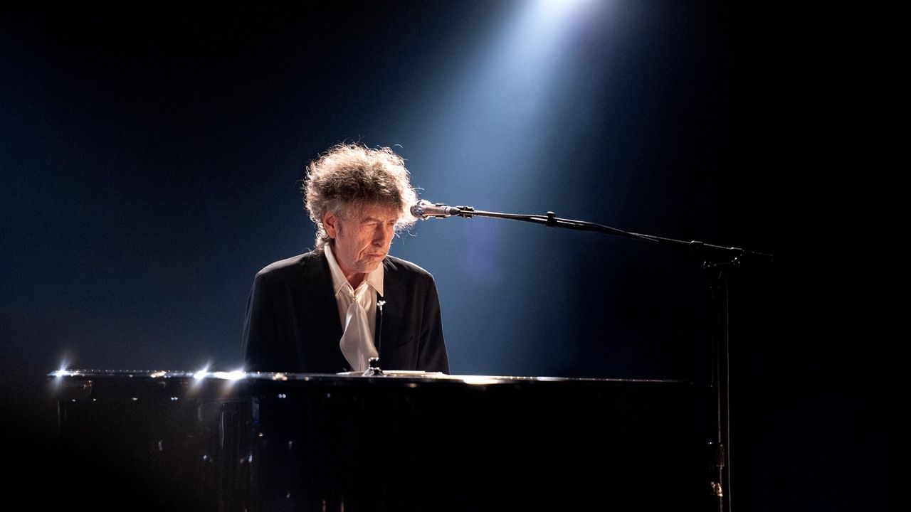 A Unified Field Theory Of Bob Dylan The New Yorker A Unified Field Theory Of Bob Dylan The New Yorker