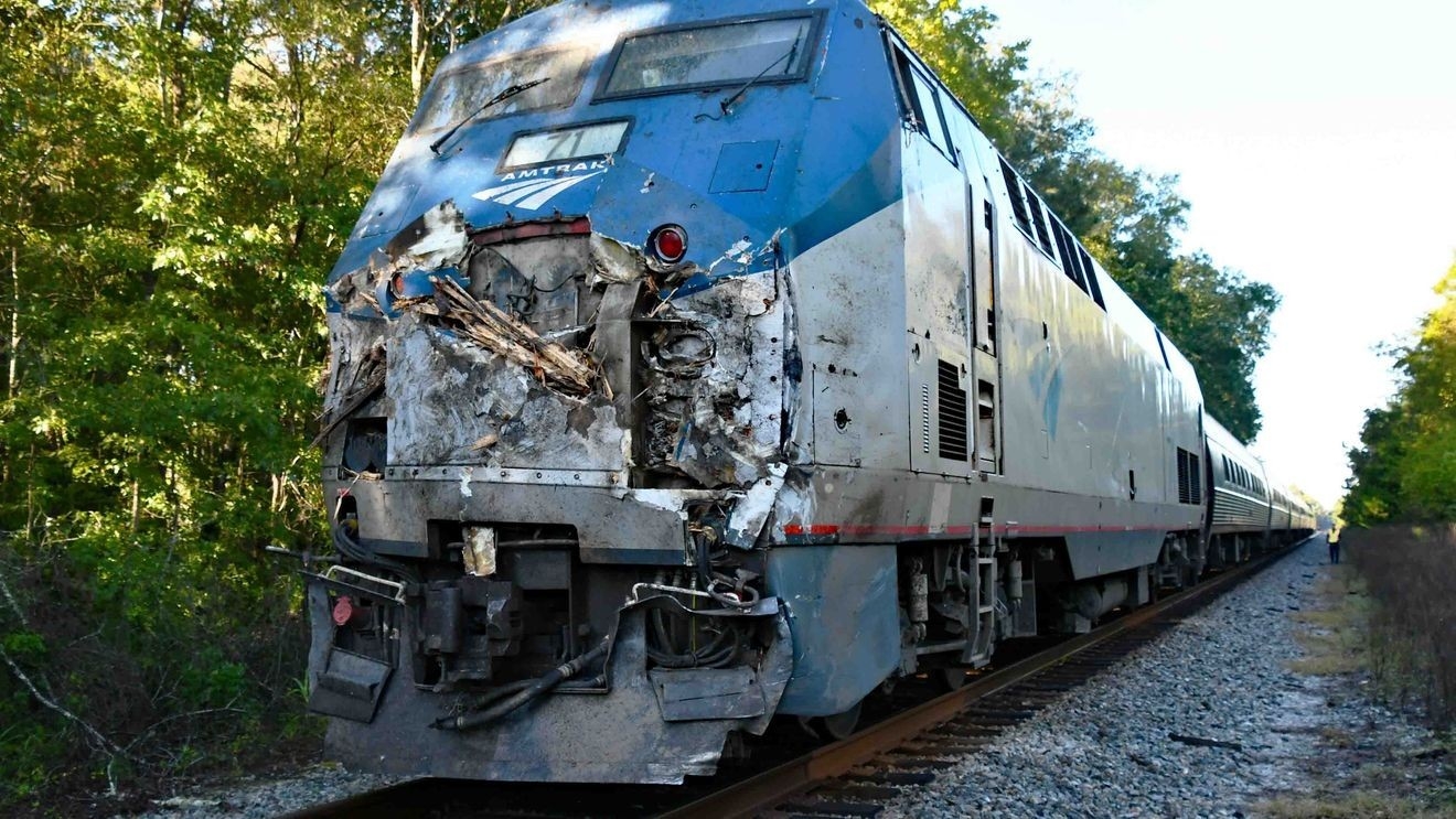Amtrak Smashes Into Log Truck In Colleton County No Injuries Reported CCFR Amtrak Smashes Into Log Truck In Colleton County No Injuries Reported CCFR