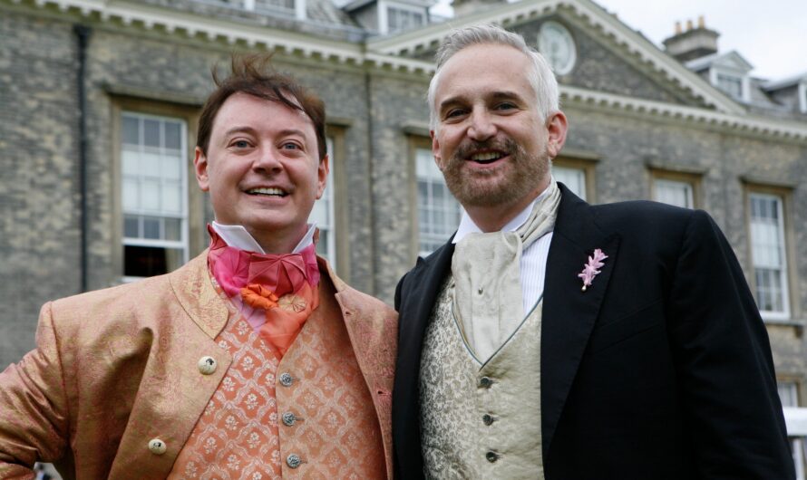 Cravat Crossword Clue