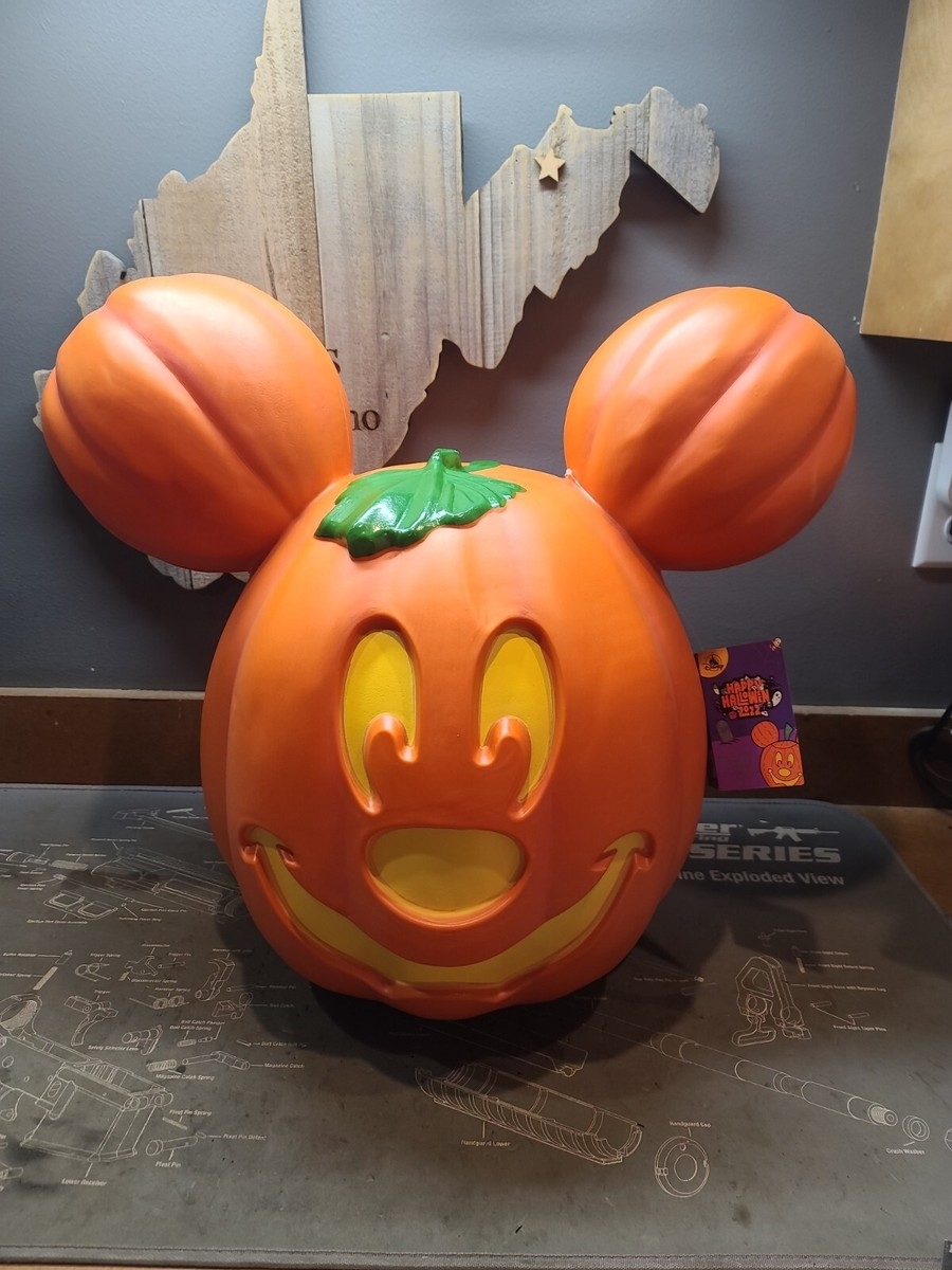 mickey mouse jack o lantern