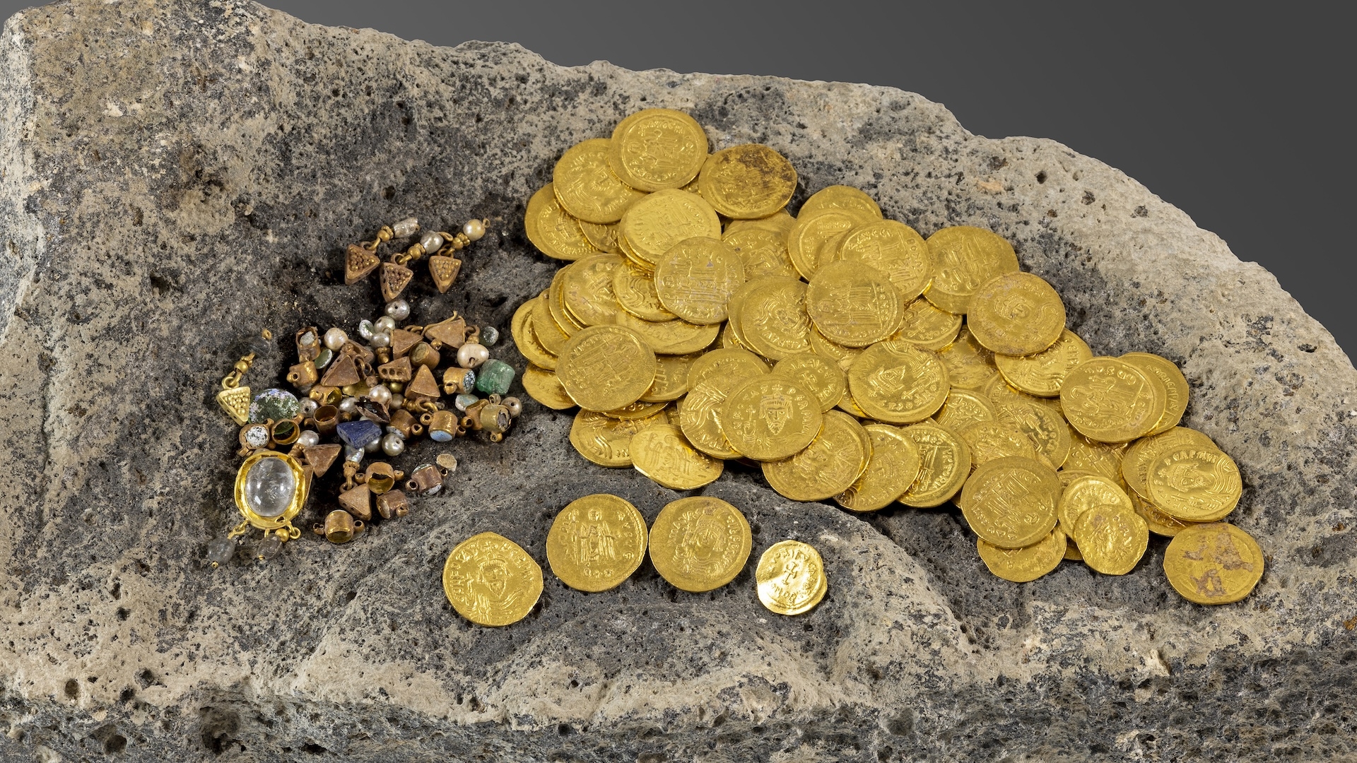 Pot Overflowing With Gold Coins Discovered In Ancient Greek City In Turkey Live Science Pot Overflowing With Gold Coins Discovered In Ancient Greek City In Turkey Live Science