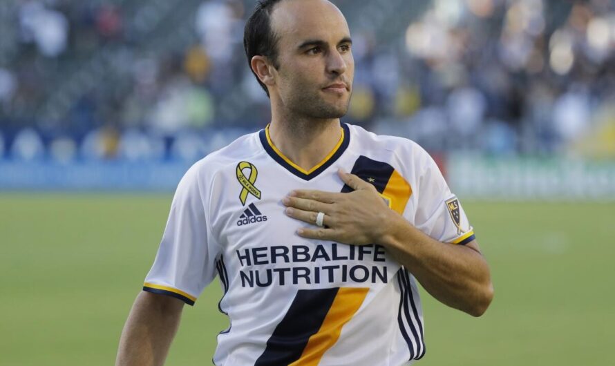 Soccer Hall Of Famer Landon Crossword Clue